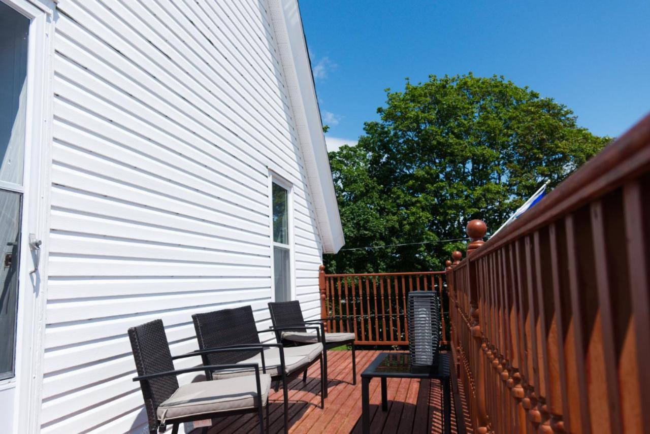Pleasant Street Inn Parrsboro Buitenkant foto