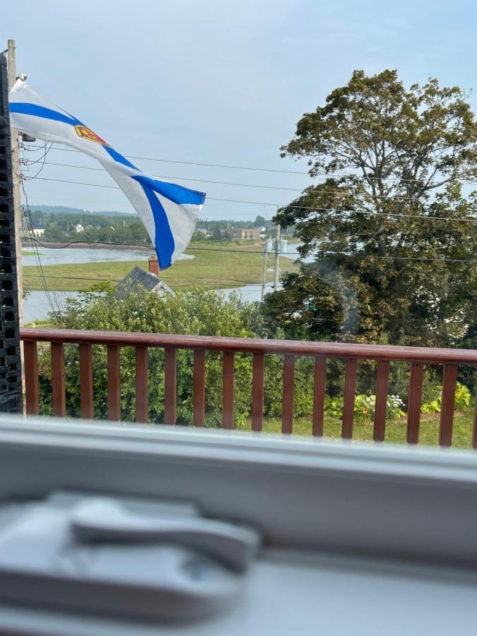 Pleasant Street Inn Parrsboro Buitenkant foto