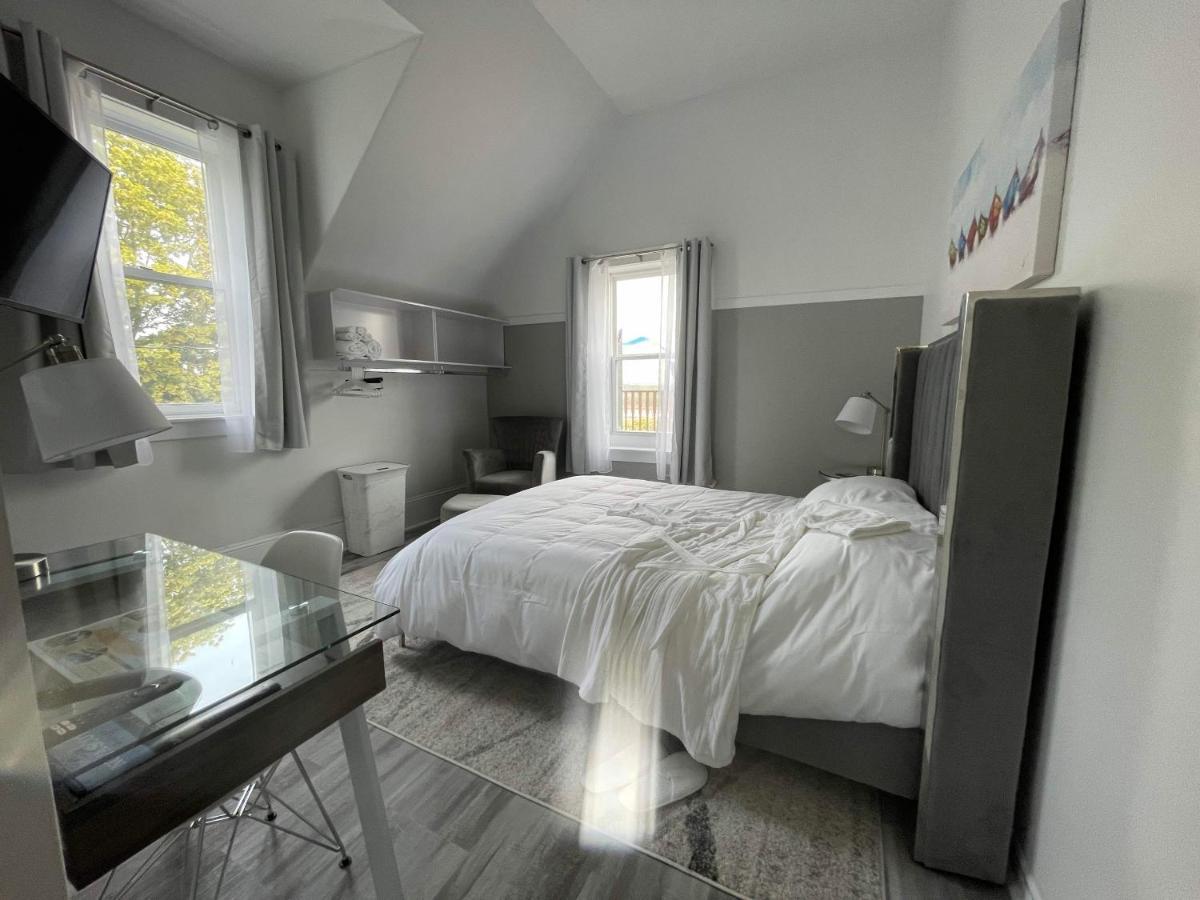 Pleasant Street Inn Parrsboro Buitenkant foto