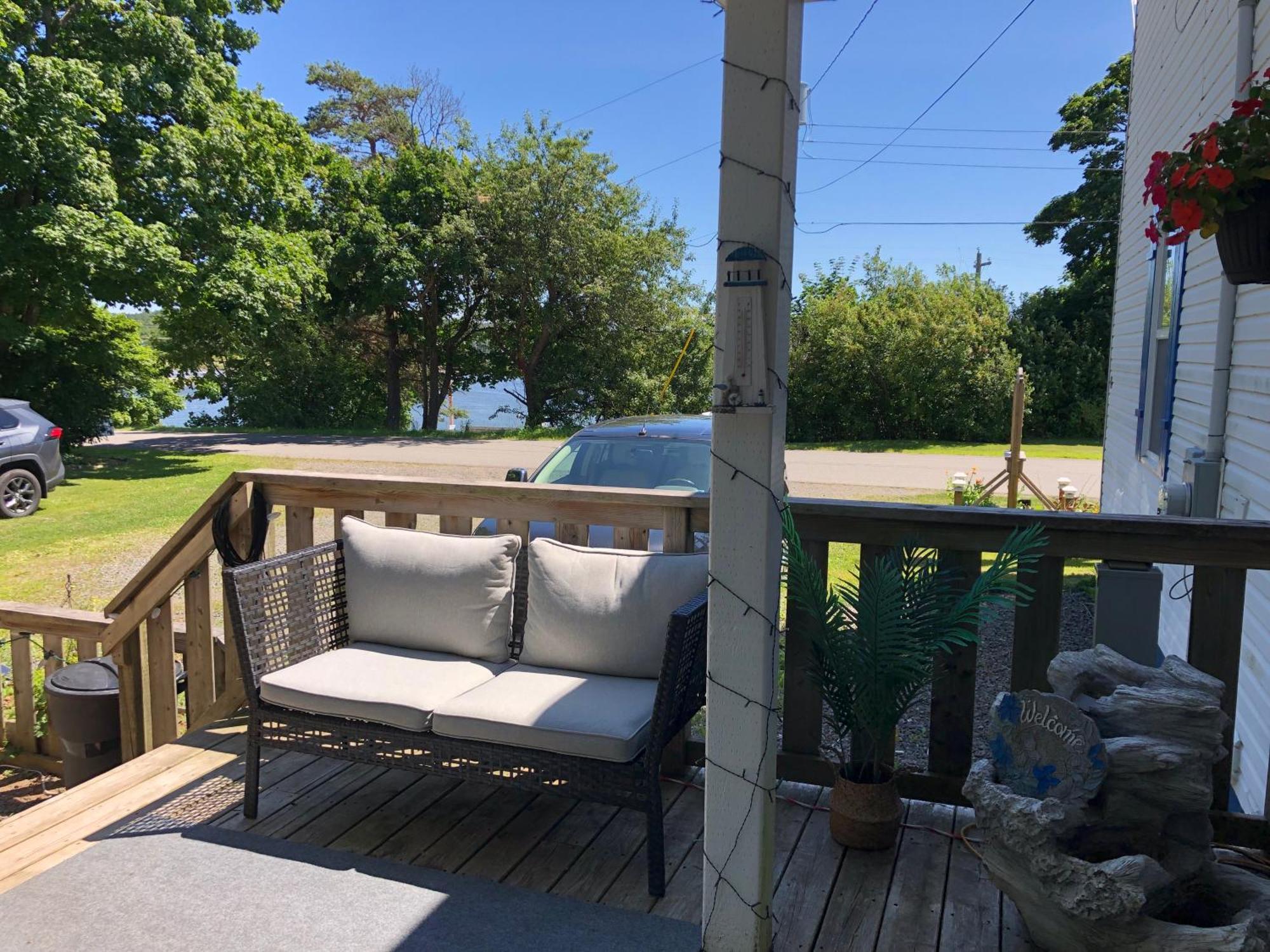 Pleasant Street Inn Parrsboro Buitenkant foto