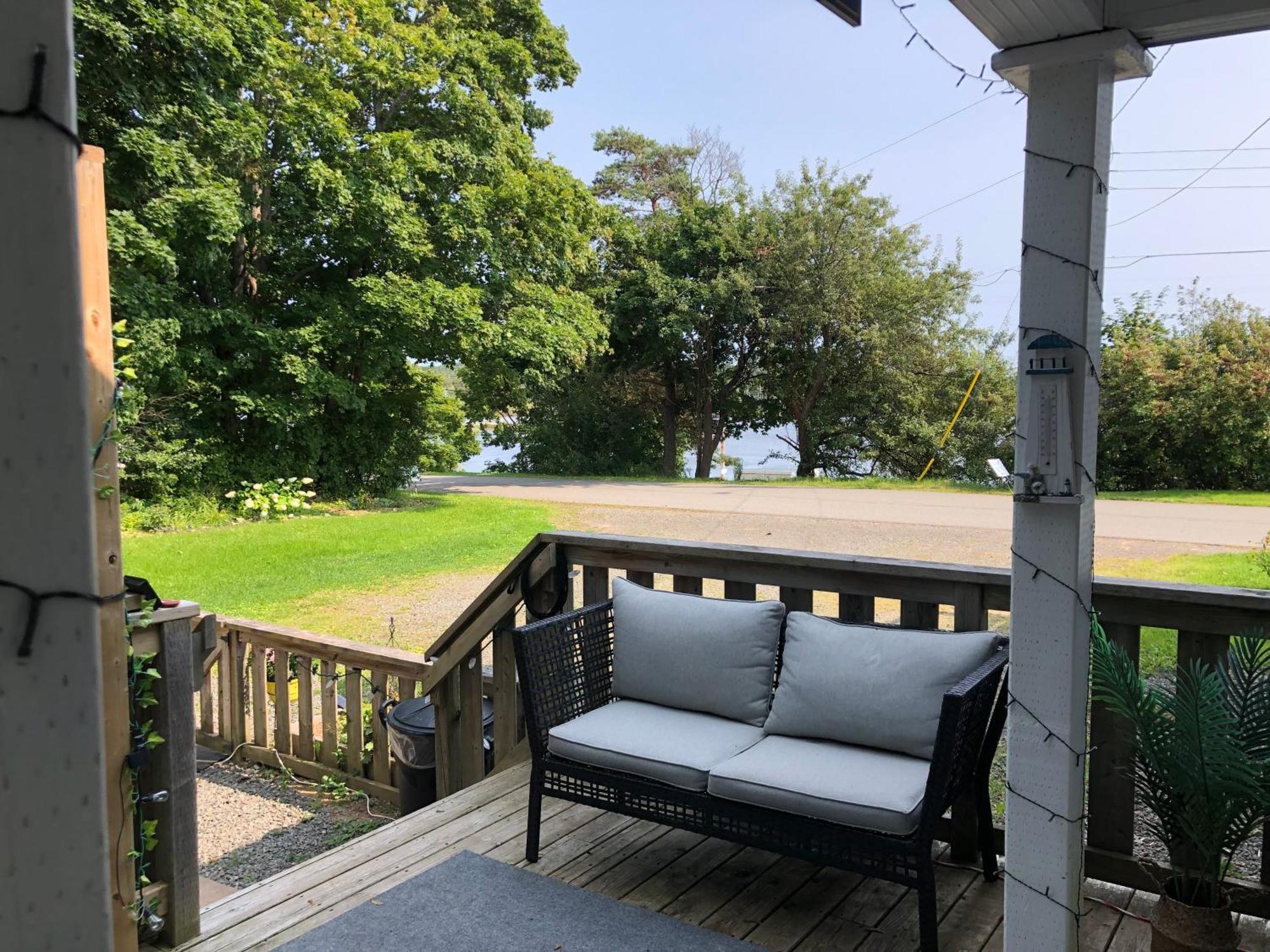 Pleasant Street Inn Parrsboro Buitenkant foto